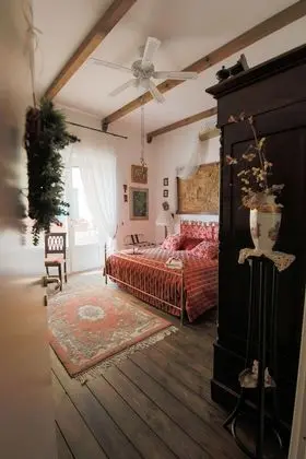 Deluxe Üç Kişilik Oda