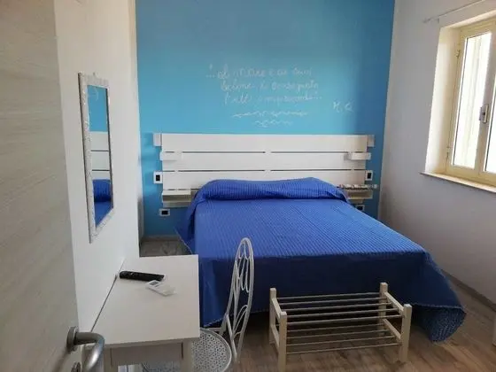 Tek Büyük Yataklı Oda (Il mare e i suoi silenzi)