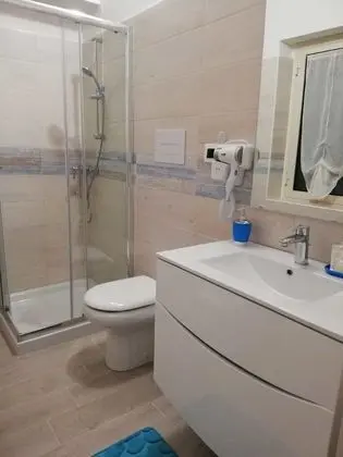 Tek Büyük Yataklı Oda (Il mare e i suoi silenzi)