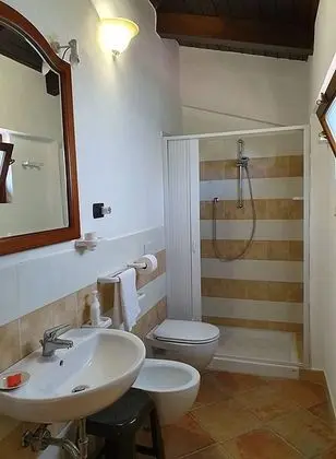 Tek Büyük veya İki Ayrı Yataklı Oda (n 1)