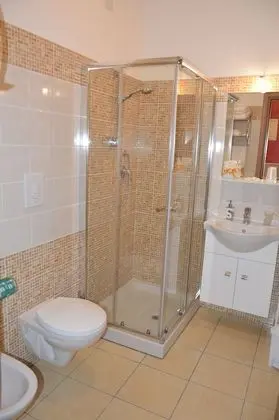 Comfort Tek Büyük Yataklı Oda, Banyolu/Duşlu