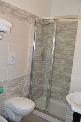 Comfort Tek Büyük Yataklı Oda, Banyolu/Duşlu