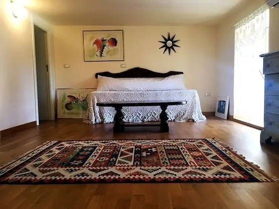 Tek Büyük Yataklı Oda (Private External Bathroom)