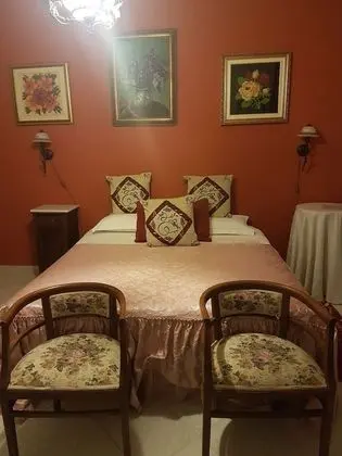 Tek Büyük veya İki Ayrı Yataklı Oda, Banyolu/Duşlu