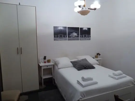 Tek Büyük Yataklı Oda