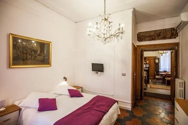 Tek Büyük Yataklı Oda