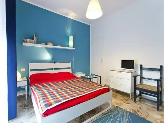 Tek Büyük Yataklı Oda, Balkon