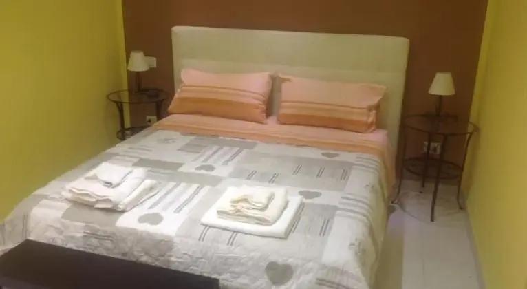 Dört Kişilik Oda, Avlu Manzaralı