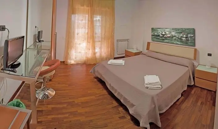 Tek Büyük Yataklı Oda