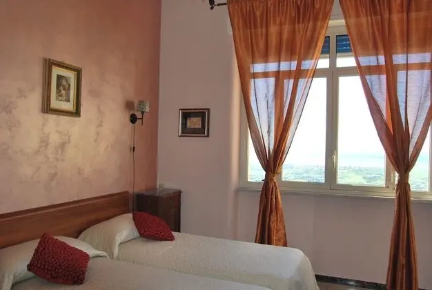 İki Ayrı Yataklı Oda, Deniz Manzaralı