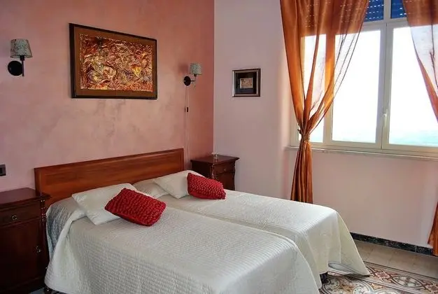 İki Ayrı Yataklı Oda, Deniz Manzaralı