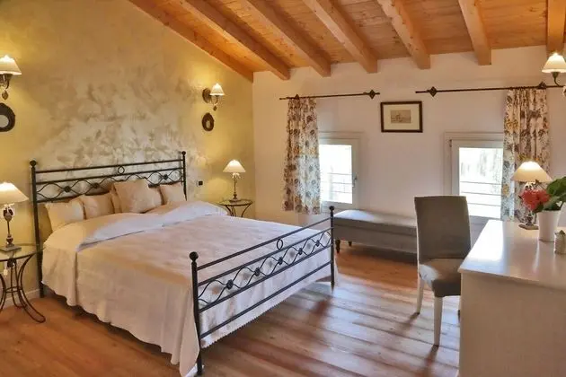 Tek Büyük Yataklı Oda (Second Floor)