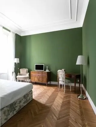 Deluxe Tek Büyük Yataklı Oda, Banyolu/Duşlu, Bahçe Manzaralı (Balcone)