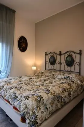 Romantic Tek Büyük veya İki Ayrı Yataklı Oda (Violante)