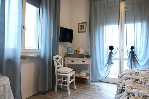 Romantic Tek Büyük veya İki Ayrı Yataklı Oda (Violante)