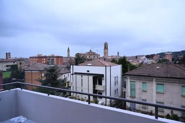 Romantic Tek Büyük veya İki Ayrı Yataklı Oda (Violante)