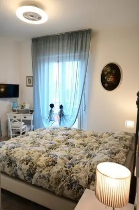 Romantic Tek Büyük veya İki Ayrı Yataklı Oda (Violante)