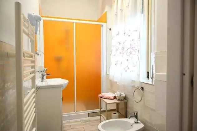 Traditional Tek Büyük veya İki Ayrı Yataklı Oda