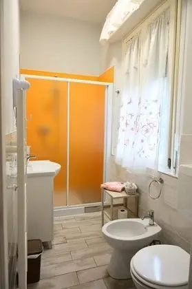 Traditional Tek Büyük veya İki Ayrı Yataklı Oda