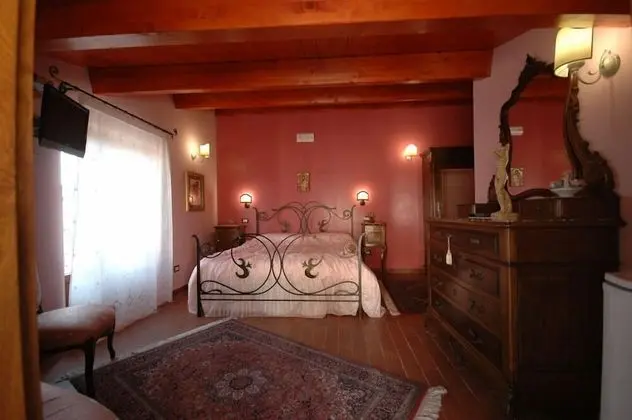 Tek Büyük Yataklı Oda