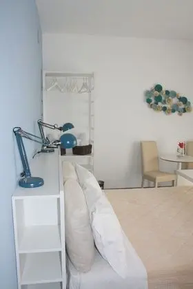 Üç Kişilik Oda, Deniz Manzaralı