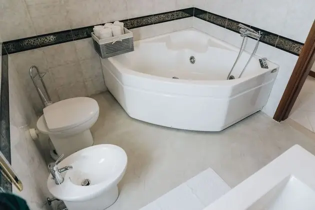 Luxury Üç Kişilik Oda, Birden Çok Yatak, Jakuzi