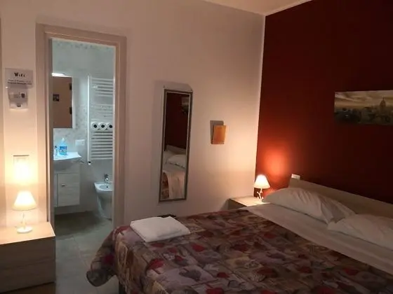 Deluxe Dört Kişilik Oda, Havuz Manzaralı