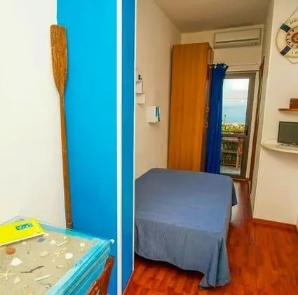 Economy Tek Büyük Yataklı Oda