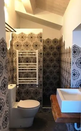 Oda, 1 Büyük (Queen) Boy Yatak ve Çekyat (I Sognatori)