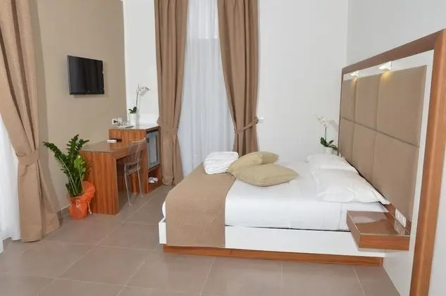 Deluxe Tek Büyük Yataklı Oda