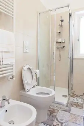 Tek Büyük Yataklı Oda, Balkon