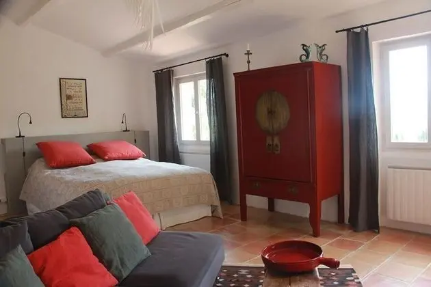 Tek Büyük Yataklı Oda (La Terrasse)