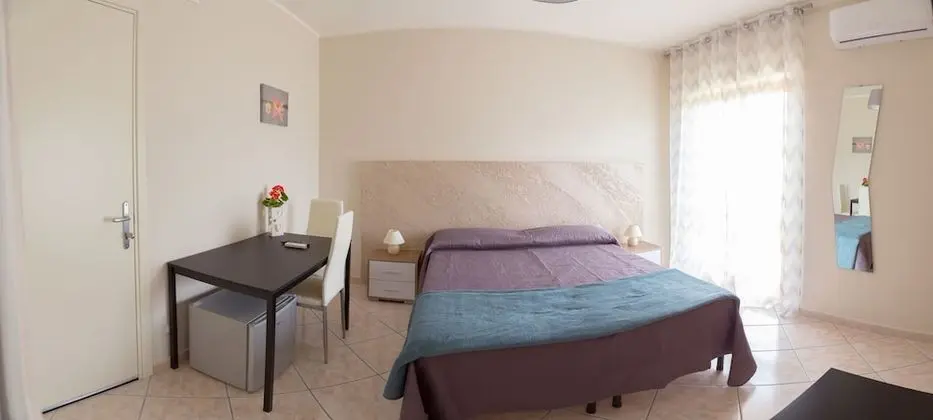 Tek Büyük veya İki Ayrı Yataklı Oda (Iris)