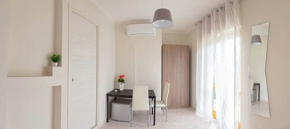 Tek Büyük veya İki Ayrı Yataklı Oda (Violetta)