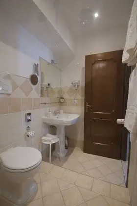 Luxury Üç Kişilik Oda