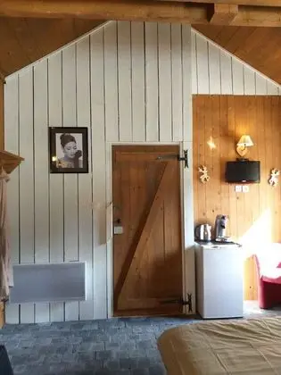 Tek Büyük Yataklı Oda (1)