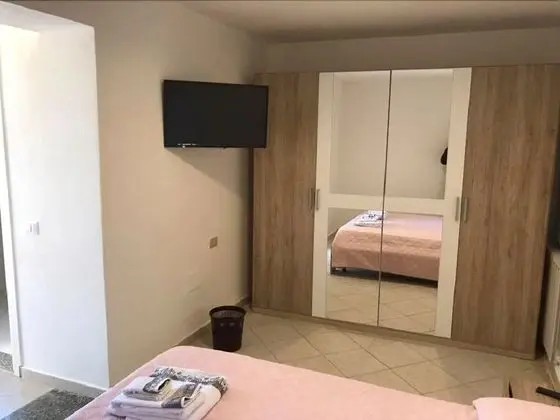 Tek Büyük Yataklı Oda