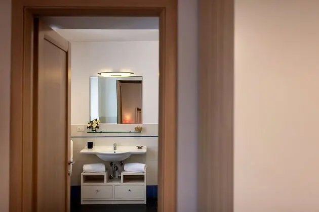 Tek Büyük Yataklı Oda, Balkon