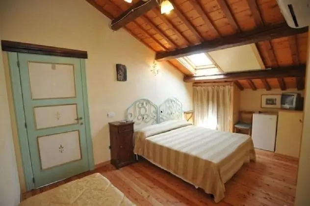 Tek Büyük veya İki Ayrı Yataklı Oda