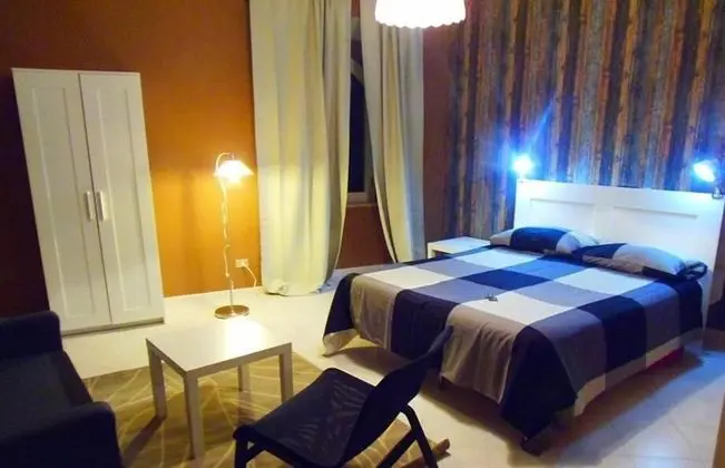 Basic Tek Büyük Yataklı Oda