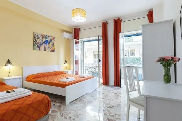 Üç Kişilik Oda (Orange)