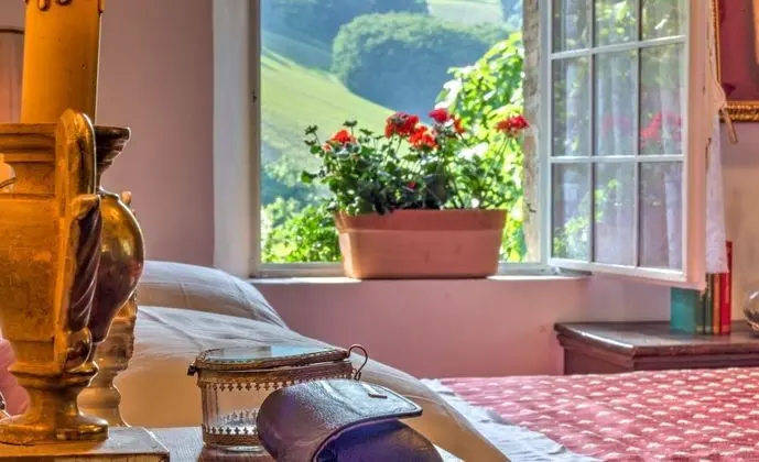 Tek Büyük Yataklı Oda, Ortak Banyo