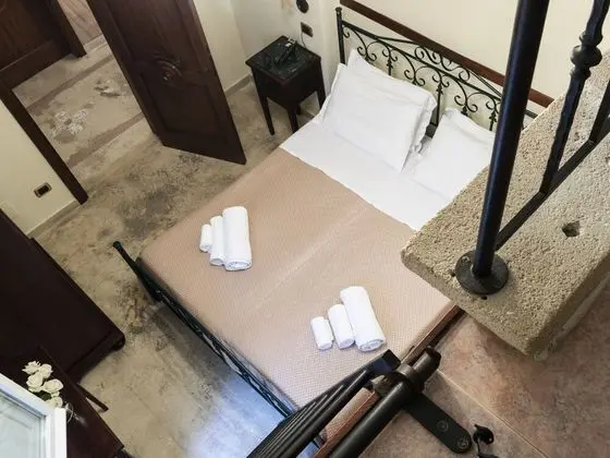 Tek Büyük Yataklı Oda