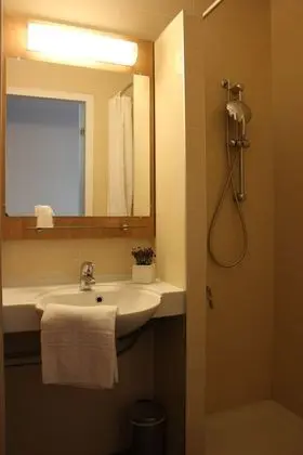 Dört Kişilik Oda