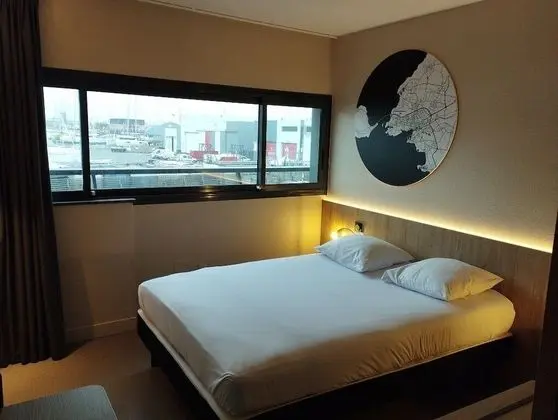 Tek Büyük Yataklı Oda, Sigara İçilmez