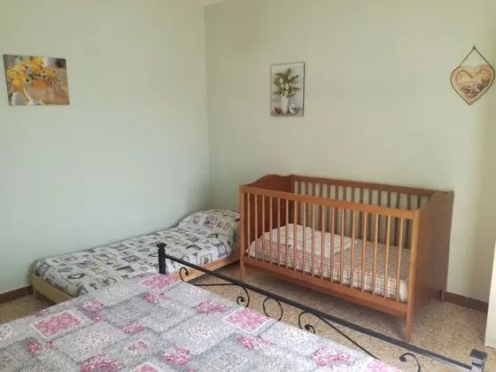 Family Üç Kişilik Oda, Tepe Manzaralı (Menta)