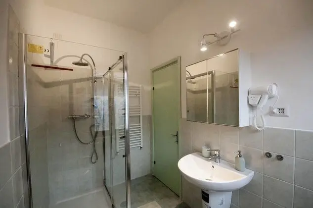 Standard Tek Büyük Yataklı Oda (Verde)