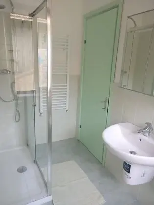 Standard Tek Büyük Yataklı Oda (Verde)
