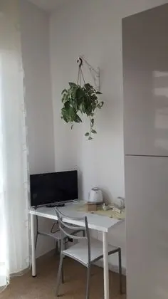 Tek Büyük veya İki Ayrı Yataklı Oda, Ortak Banyo