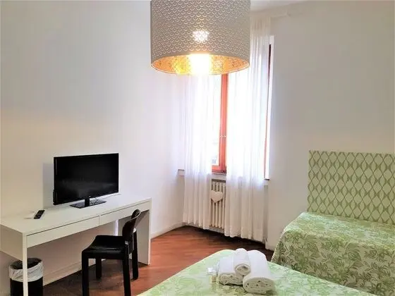 Comfort Tek Büyük Yataklı Oda